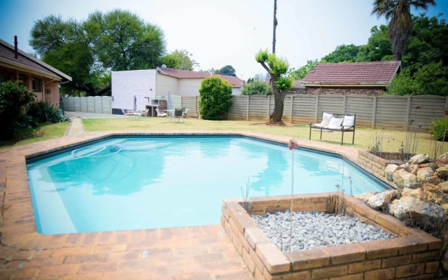 Terrylin Backpackers - Adults Only