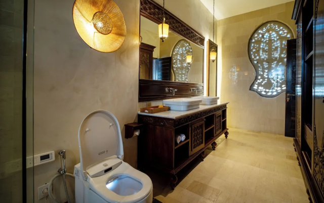 Royal Roco Villa – Bathroom – Tabanan