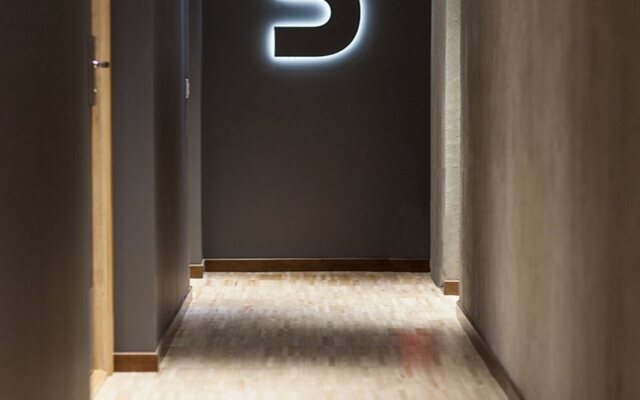 Moment Hotels