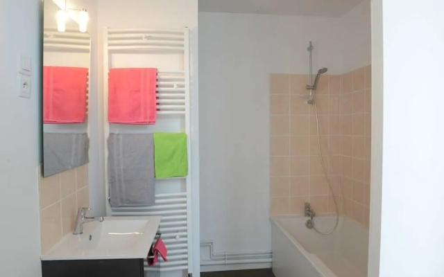 Appartement lumineux 3éme étage