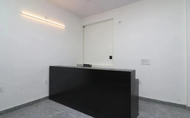 OYO Flagship 26685 Palam VIllage