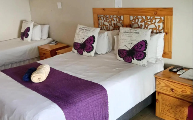 Palms Lodge