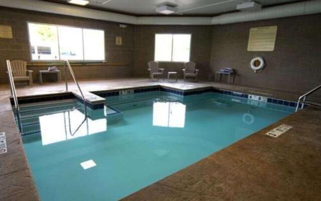 Comfort Inn & Suites Saratoga Springs