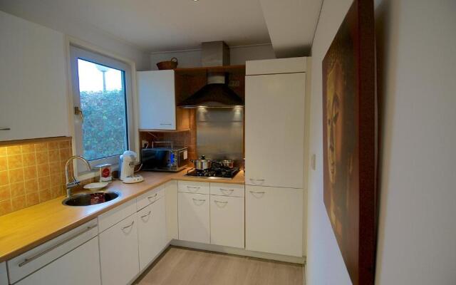 Holiday Home De Zuwe - Loosdrecht