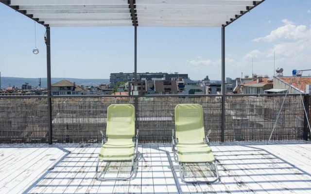 Fm Deluxe 2-Bdr Apartment with Rooftop Terrace - Varna