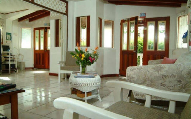 Tropical Breeze Guest House