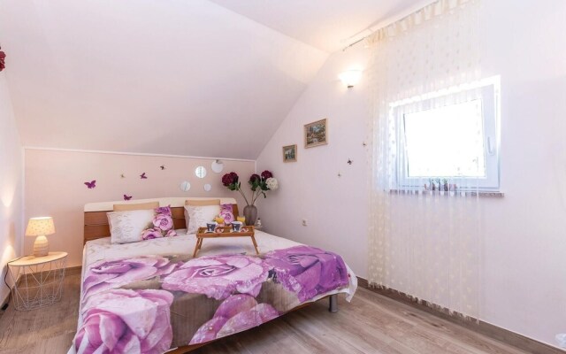 Beautiful Home in Crikvenica With Wifi and 6 Bedrooms