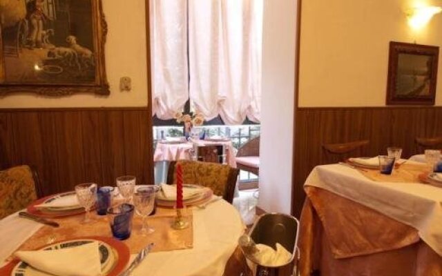 Hotel Experia