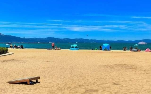 Bijou at the Lake - Amazing Lake Front Complex!