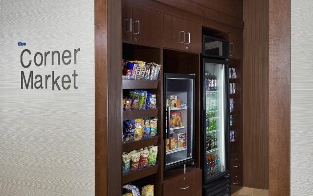 Fairfield Inn & Suites Lexington Keeneland Airport