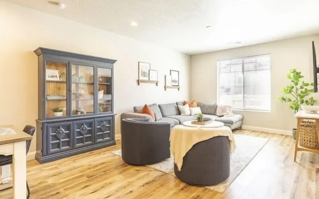 Escondido Escape 3 Bedroom Townhouse