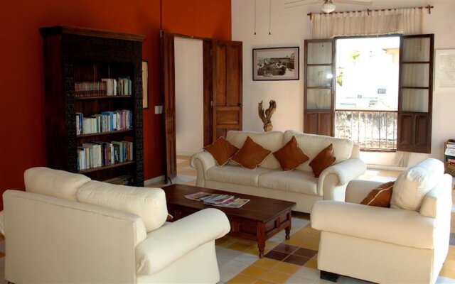 Hotel Machado