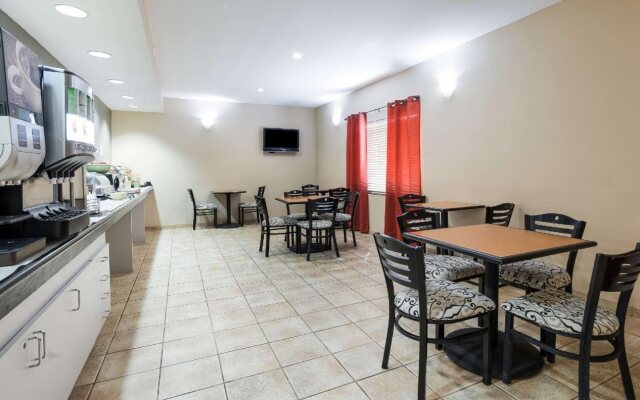 Quality Inn & Suites Lake Charles South