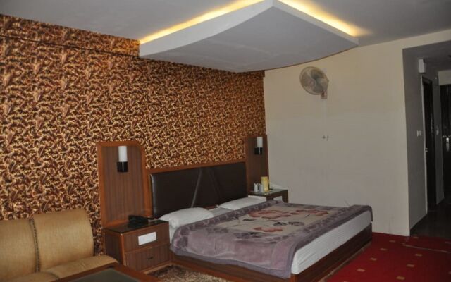 Hotel Sukh Sagar Regency