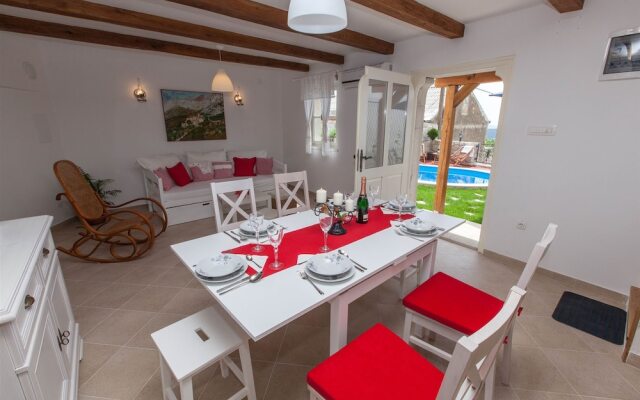 House VILA LJILJA