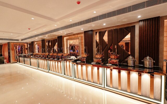 The Eliot Hotel & Banquet