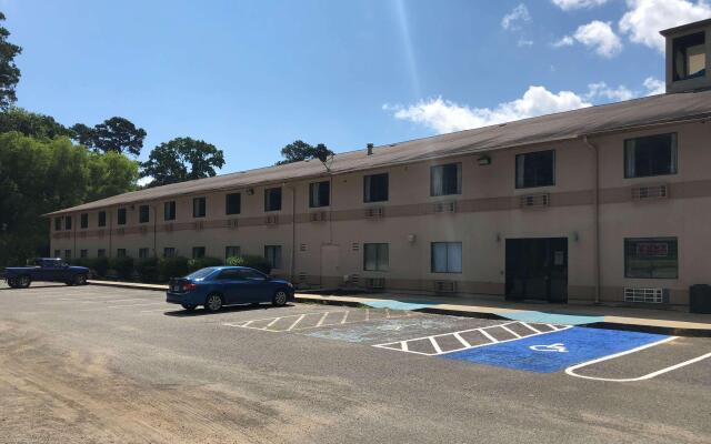Rodeway Inn & Suites
