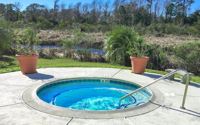All-suite Sea Mark Getaway - Pool & Inlet Views 3 Bedroom Condo