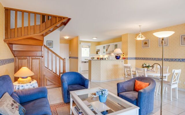 Modern Holiday Home in Saint-raphaël With Private Pool