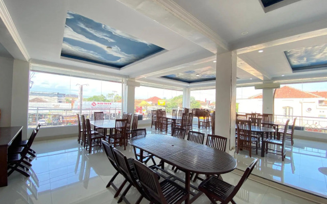OYO 586 Hotel Wijaya