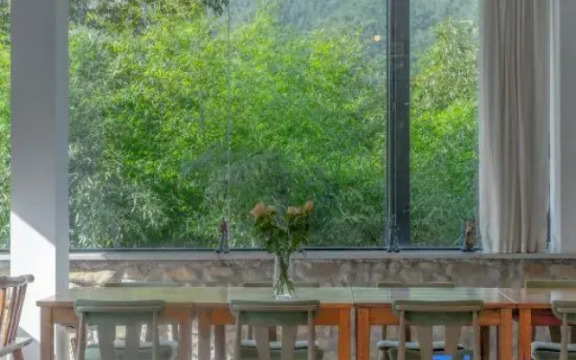 Four Seasons’ Wind HomeStay