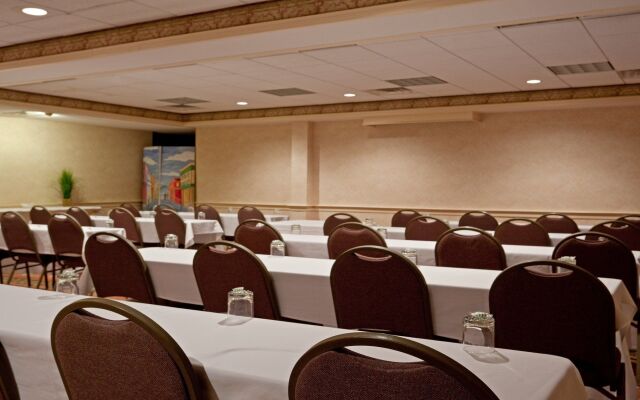 DoubleTree by Hilton Downtown Concord