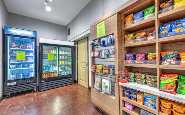 La Quinta Inn & Suites by Wyndham Woodway - Waco South