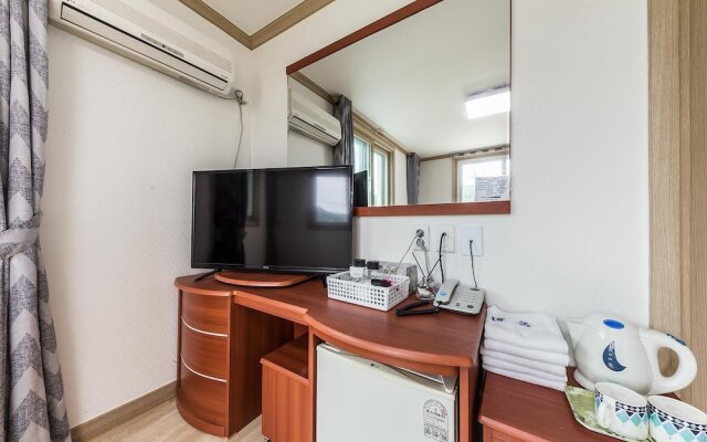 Yangyang Hajodae Donghwa Beach