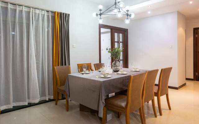 Locals Boutique Apartment Qianshan No.11
