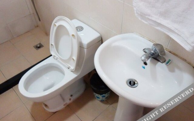 Iforest Hostel (Shanghai People's Square, Dashijie Metro Station)