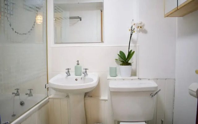 Gorgeous Flat in Edinburgh, Free Parking -sleeps 5