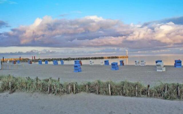 Zeltdachhaus _ fuer bis zu 6 Perso