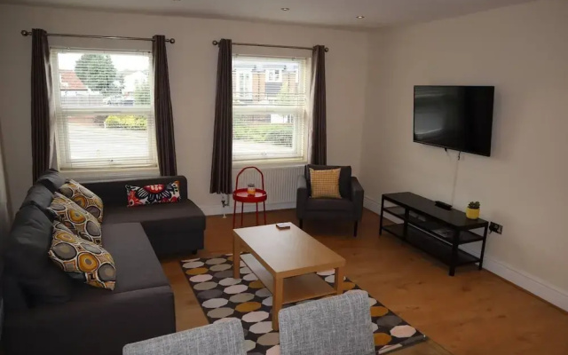 Apartment - Sleeps 4 - Near Castle & Town Centre