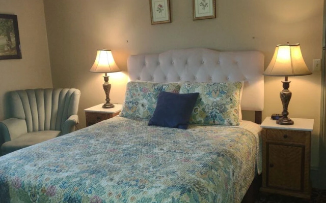 The Lafayette Inn