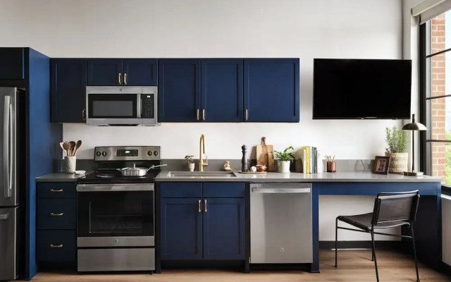 Memoir Wedgewood Houston