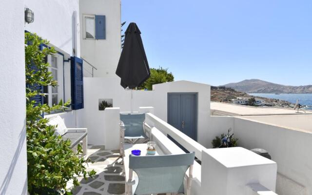 White Rooms Paros
