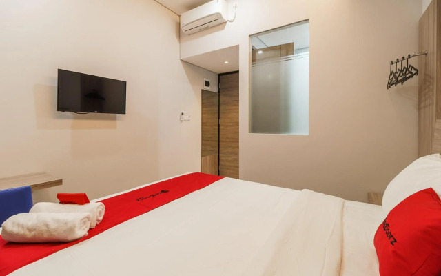RedDoorz Plus near Senayan City
