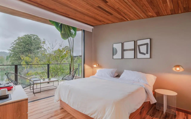 Joinn Houtel Guatape