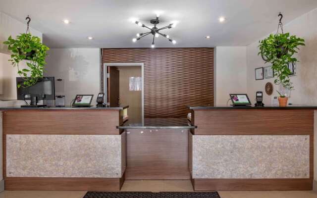 MainStay Suites Springfield IL