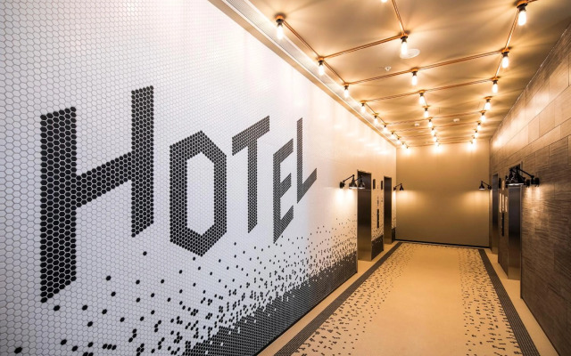 Holiday Inn Express Melbourne Little Collins by IHG
