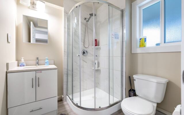 Orchid House near Vancouver YVR Airport