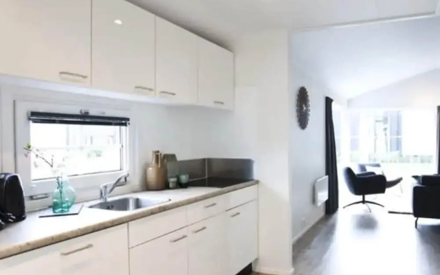 Nice Chalet in a Holiday Park