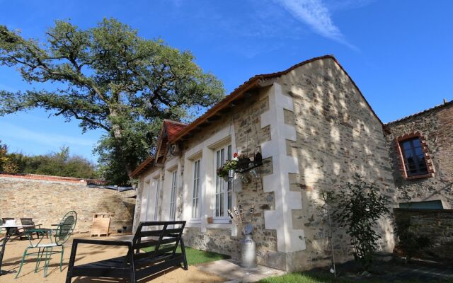 L'orangerie DU Chateau DES Cedres