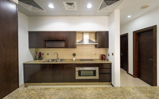 Modern beachfront 1BR apartment