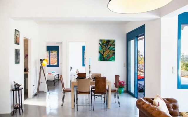 Zidanos Luxurious Villa