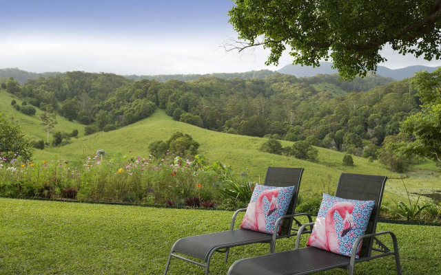 Hillcrest Mountain View Retreat