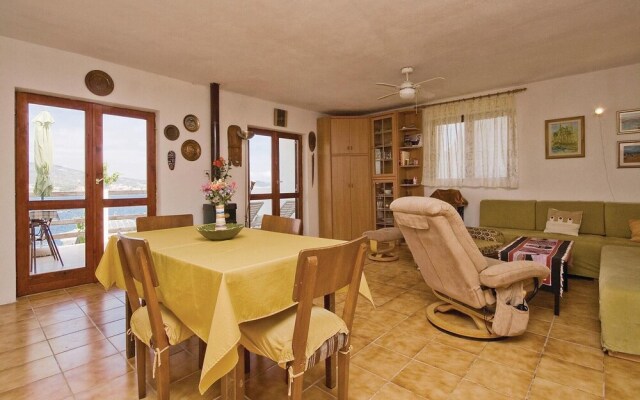 Beautiful Apartment in Kanica With 2 Bedrooms and Wifi