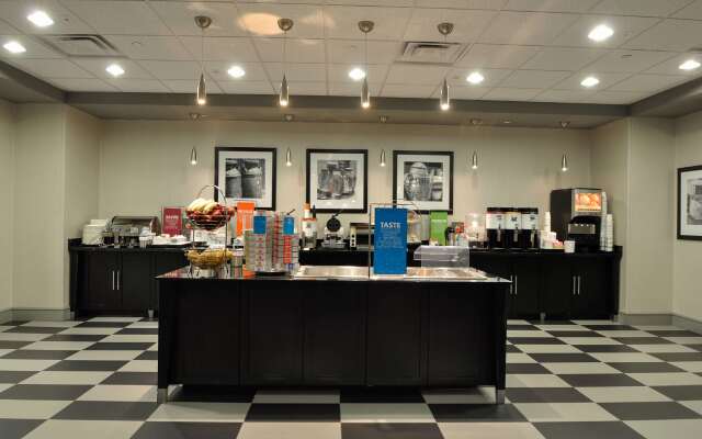 Hampton Inn Stafford/Quantico & Conference Center