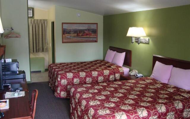 Pinconning Trail Inn Motel