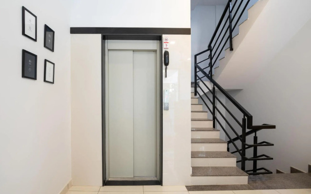 SilverKey Executive Stays 27924 Yelahanka New Town